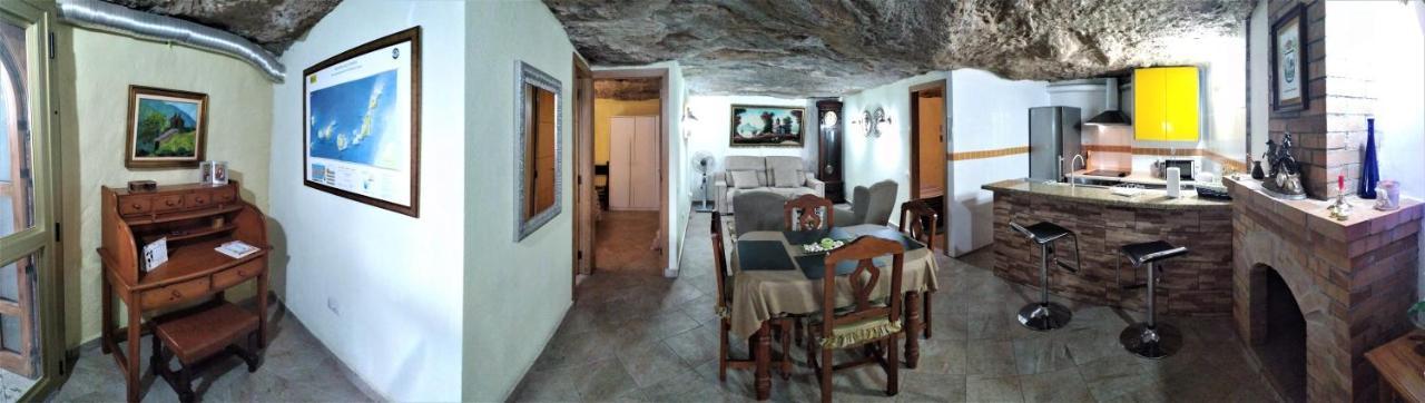 Cueva Sasha ξενώνας Σαν Μιγκέλ ντε Αμπόνα Εξωτερικό φωτογραφία
